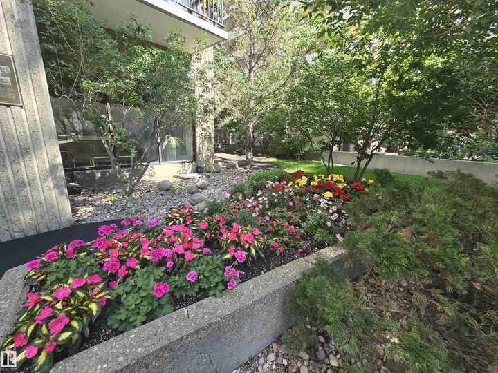 Property Photo: 9921 104 Street NW 1204 AB T5K 2K3