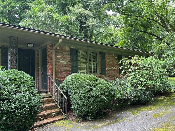Property Photo:  129 Parkside Circle  GA 30030 