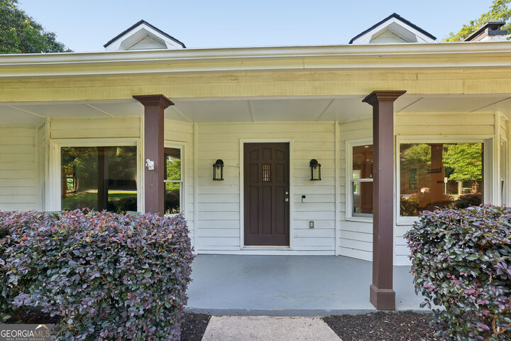 Property Photo:  2318 Echols Road  GA 30041 