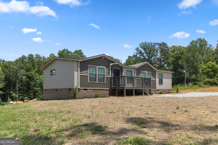 Property Photo:  654 Robertson Loop Road  GA 30523 