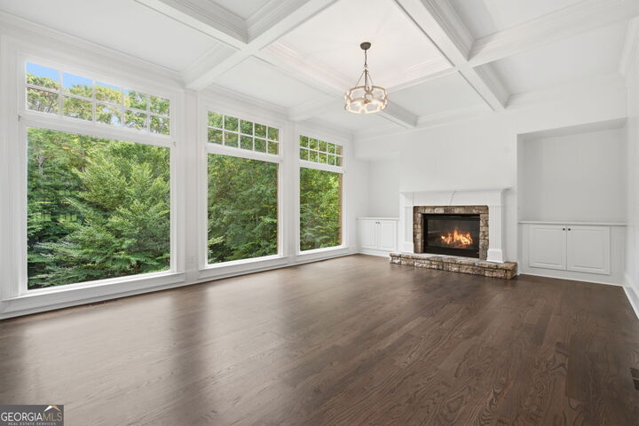 Property Photo: 15625 Canterbury Chase GA 30004