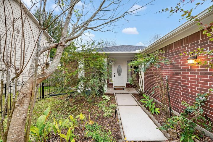 Property Photo:  2135 Falling Oaks Road  TX 77038 