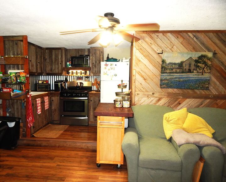 Property Photo:  8909 Fm 1795  TX 75755-3918 