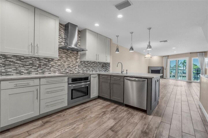 Property Photo:  128 Marcdale Boulevard  FL 33785 