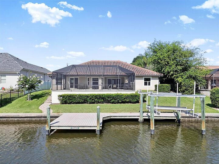 Property Photo:  23 Cleveland Court  FL 32137 