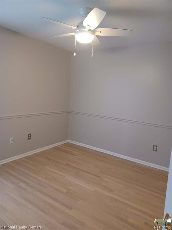 Property Photo: 15752 Hunters Grove 20 MI 48154 1723