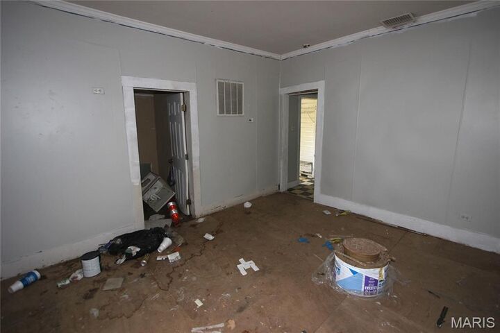 Property Photo: 206 N B Street MO 63628