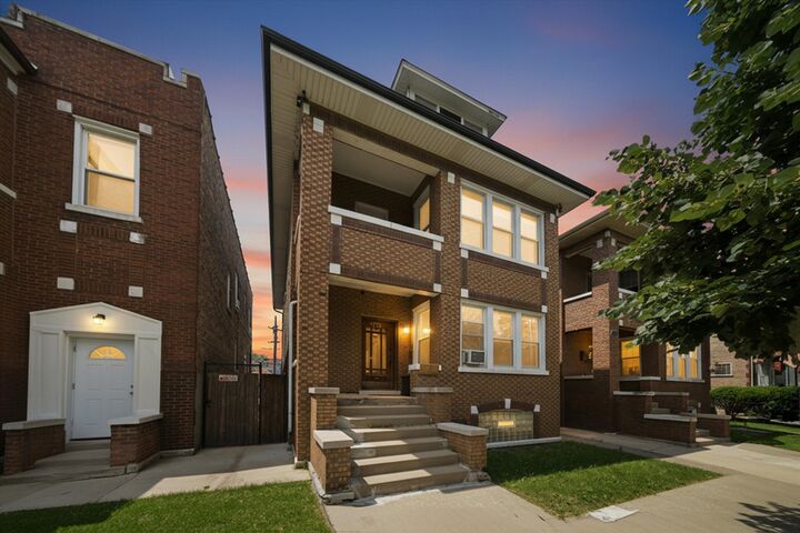 Property Photo: 5328 S Spaulding Avenue IL 60632