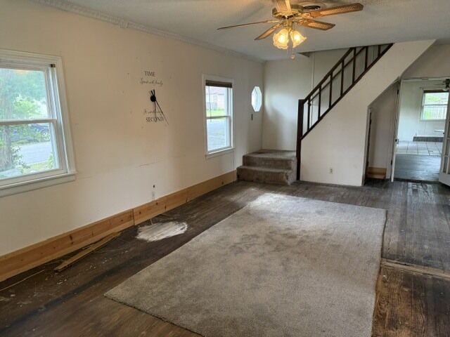 Property Photo:  1110 E Oak Street  IL 62896 