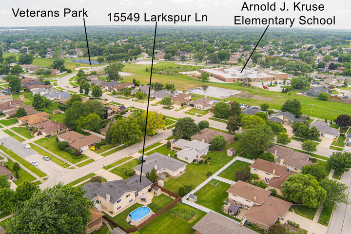 Property Photo: 15549 Larkspur Lane IL 60462