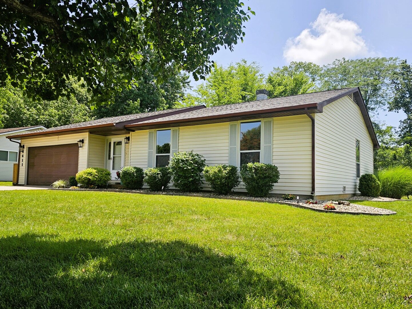 Property Photo: 4411 Woodglen Lane IL 62864