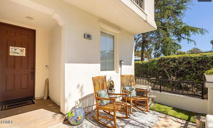 Property Photo:  148 Beach Side Court 148  CA 93001 