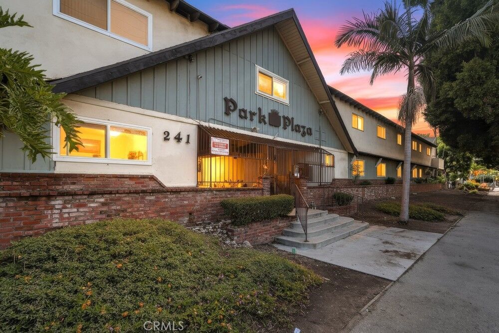 Property Photo:  241 S Avenue 57  CA 90042 