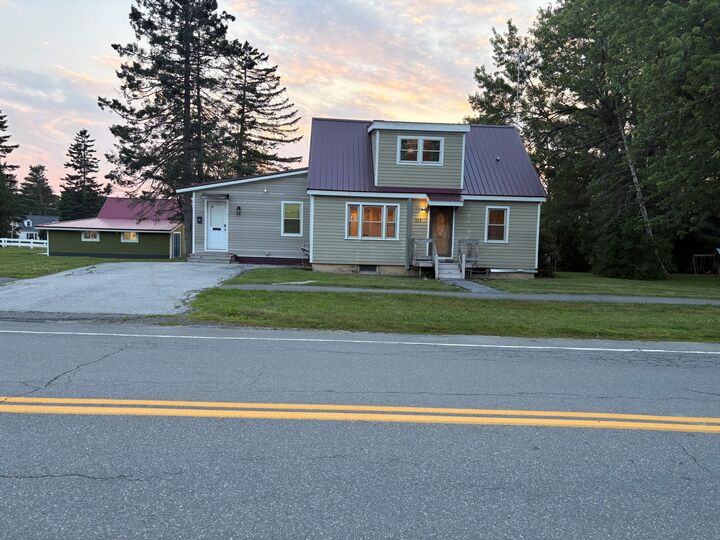 Property Photo:  115 Parkway N  ME 04412 