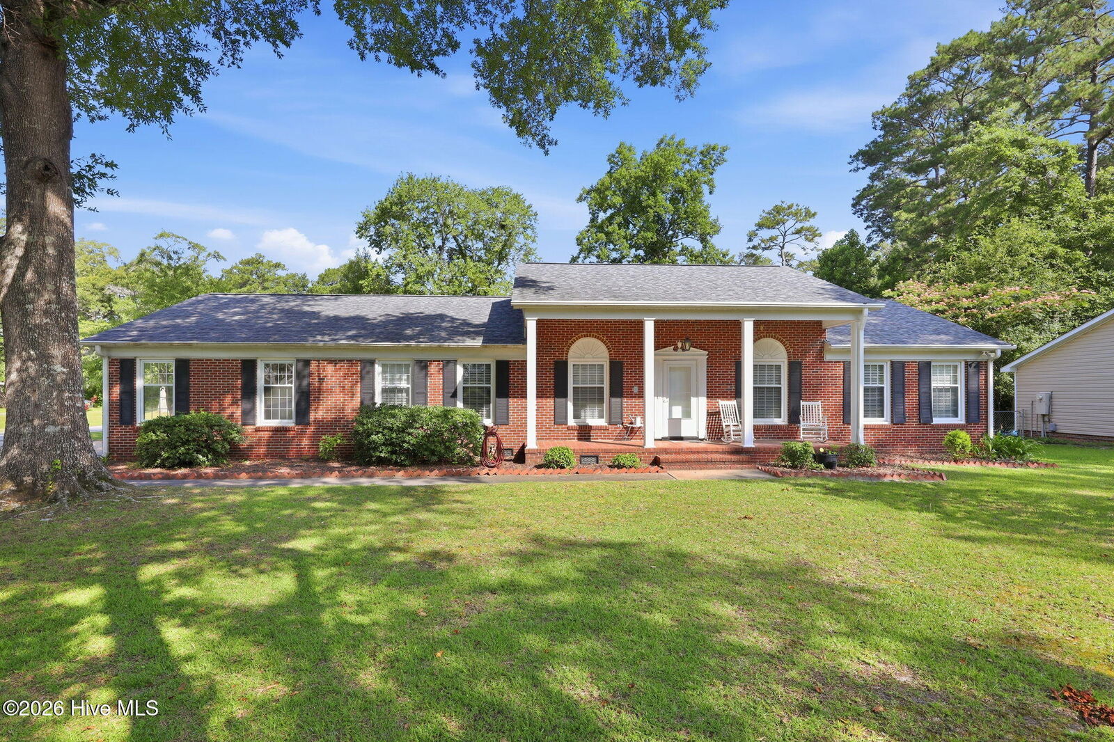Property Photo:  201 Chadwick Avenue  NC 28532 