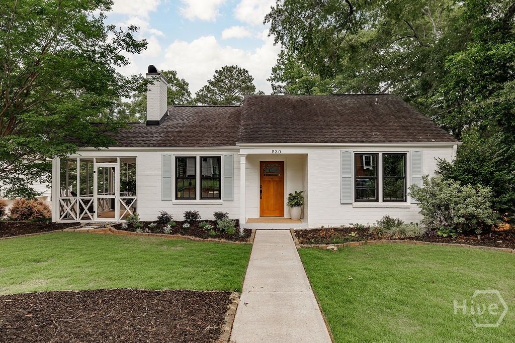 Property Photo:  530 Holman Avenue  GA 30606 