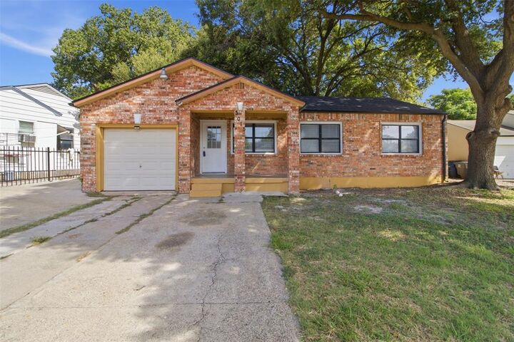 Property Photo: 3015 Anzio Drive TX 75224