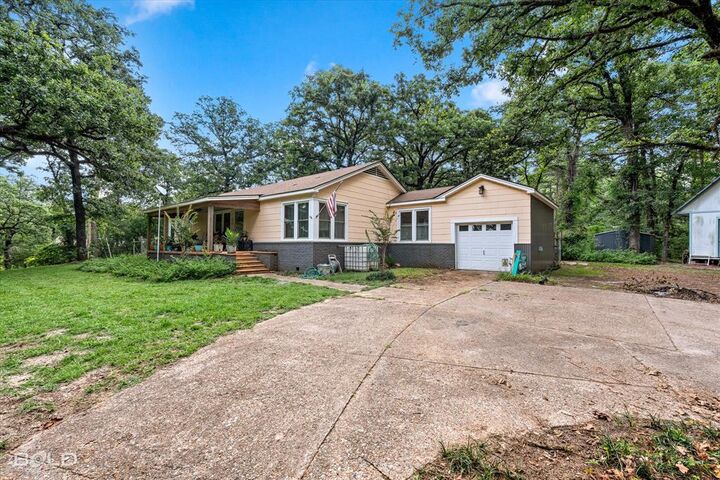 Property Photo:  6151 Pine Hill Road  LA 71107 