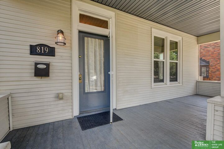 Property Photo: 819 S 50th Street NE 68106