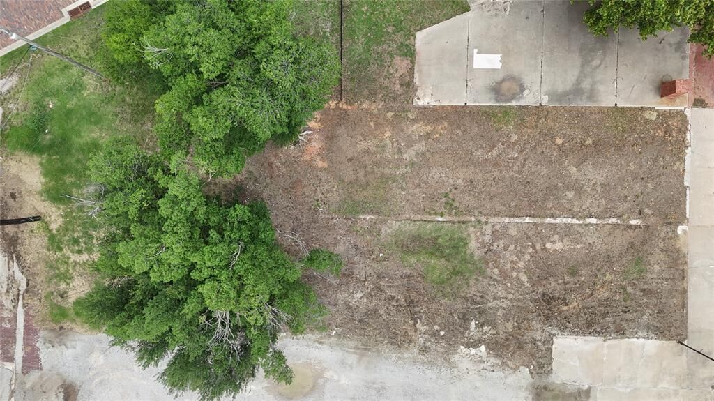 Property Photo: 524 E Main OK 74801