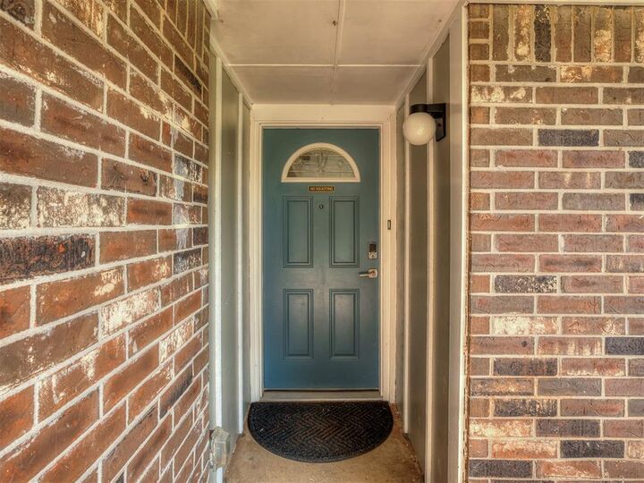Property Photo: 10425 Dover Drive OK 73099