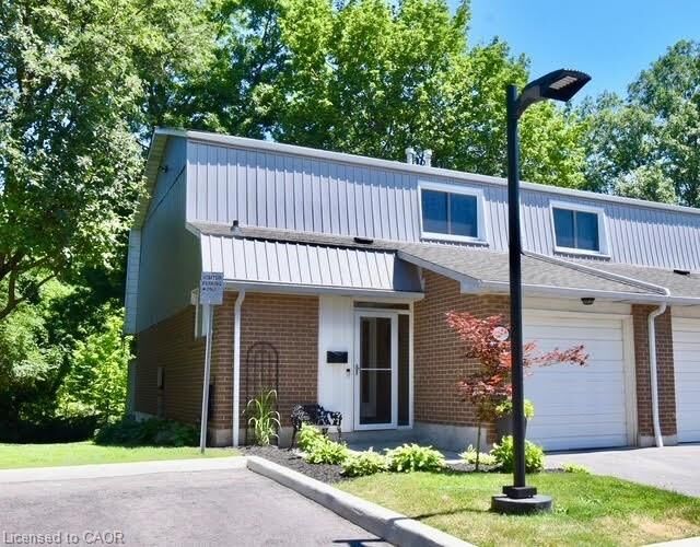Property Photo:  459 Woodview Road 8  ON L7N 2Z9 