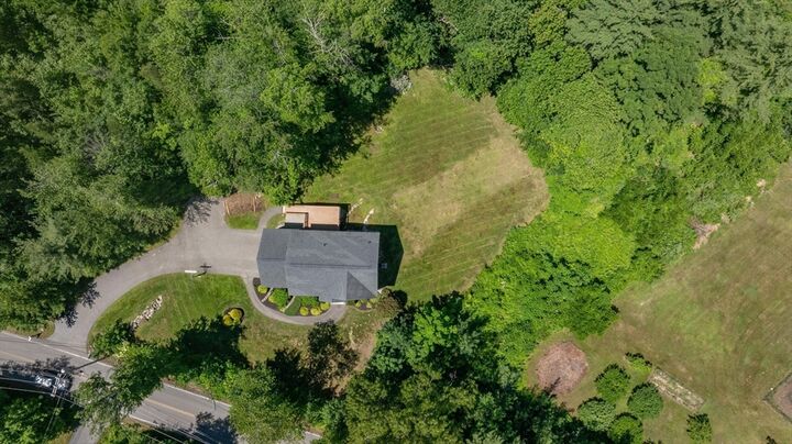 Property Photo:  7 N Salem Rd  NH 03841 