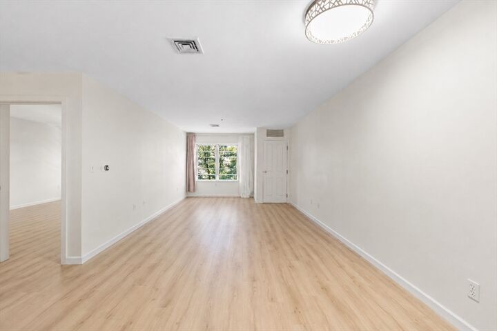 Property Photo: 30 Franklin St 309 MA 02148