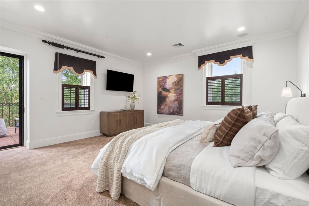 Property Photo: 120 Seaver St E201 MA 02445