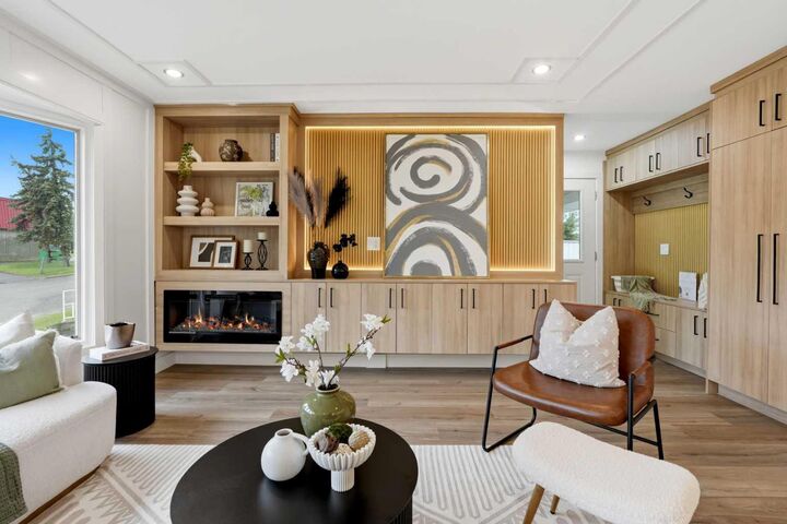 Property Photo: 908 Stonehaven Road SW AB T2W 0P6