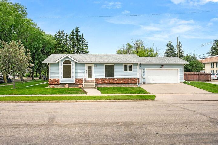 Property Photo: 5502 46 Street AB T9V 0E5