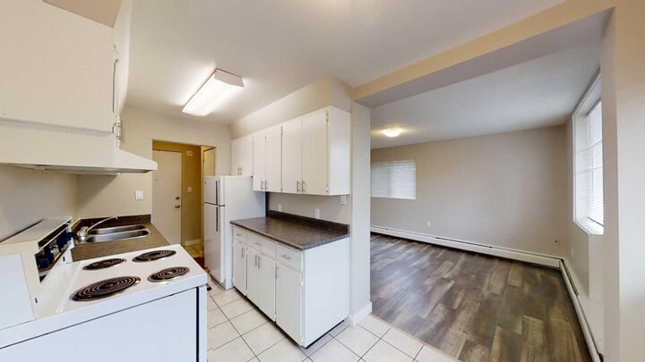 Property Photo:  9932 105 Avenue 205  AB T8V 1G9 