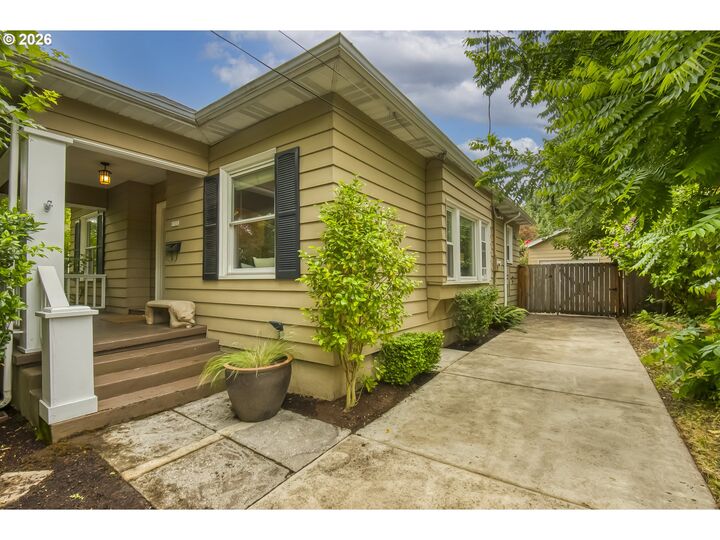 Property Photo: 1533 NE 46th Ave OR 97213