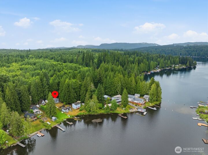 Property Photo:  829 SW Lake Roesiger Road  WA 98290 