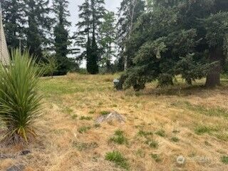 Property Photo: 1210 N 7th Avenue WA 98626