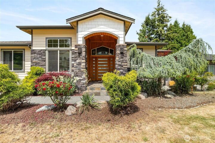 Property Photo:  5550  Whitehorn Way  WA 98230 