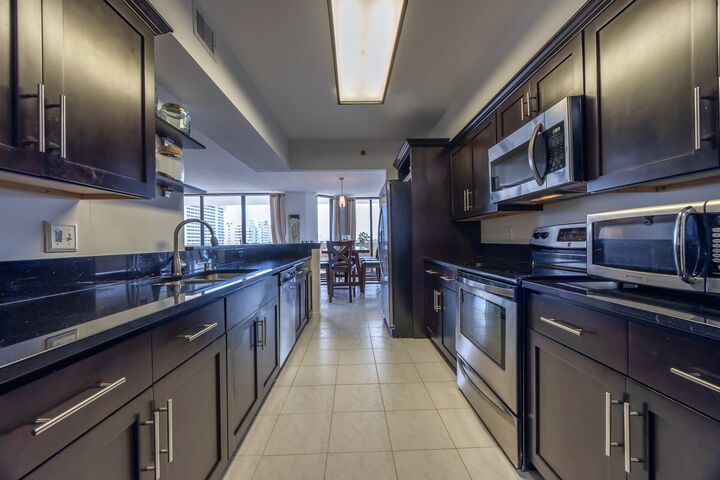 Property Photo:  1401 S Ocean Boulevard 5030  FL 33432 