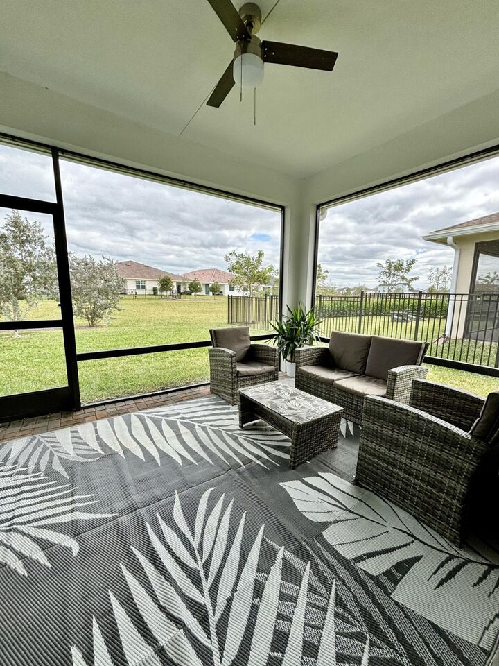 Property Photo: 1252 Haywagon Trail FL 33470