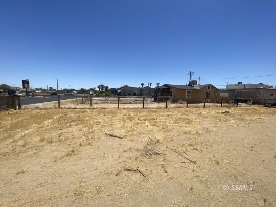 Property Photo: 113 W Wilson Ave CA 93555