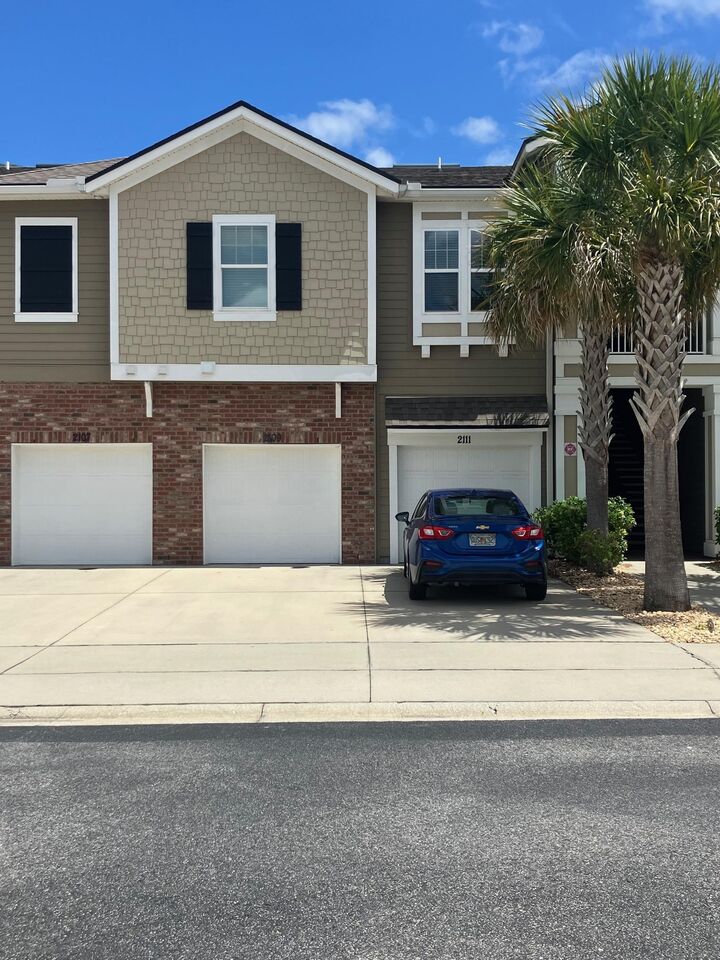 Property Photo:  2109 Golden Lake Loop  FL 32084 