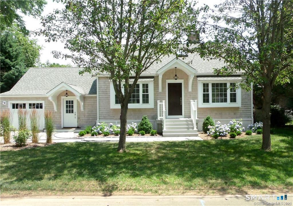 Property Photo:  8 Lawson Drive  CT 06443 