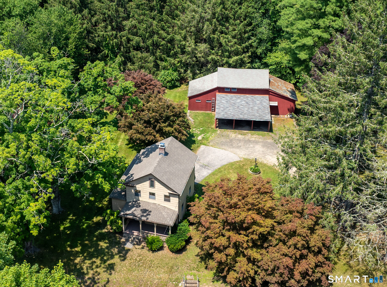 Property Photo:  288 West High Street  CT 06424 