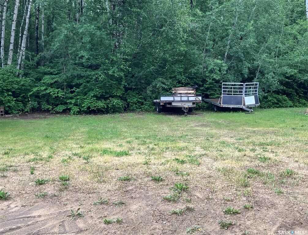 Property Photo:  1306 Westview Avenue  SK S0E 1E0 