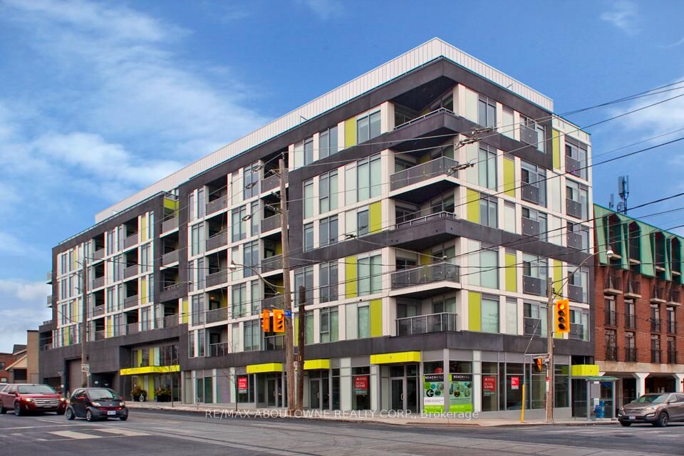 Property Photo:  763 Woodbine Avenue 406  ON M4E 2J4 