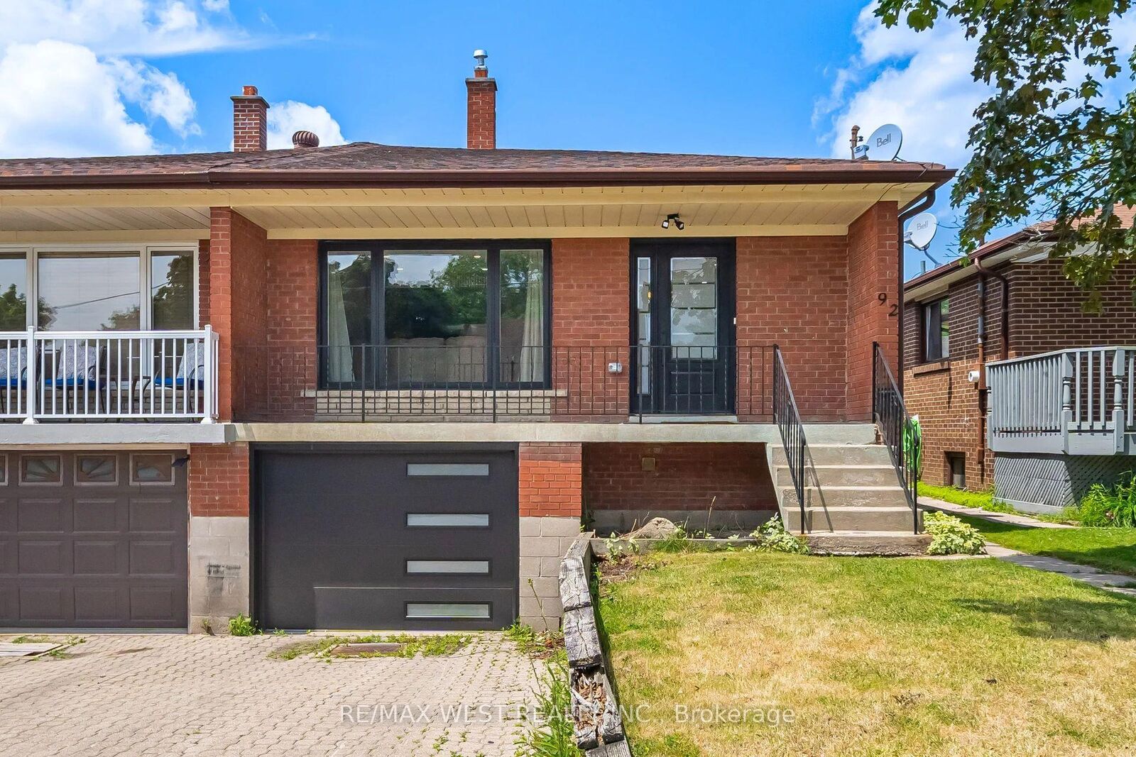 Property Photo: 92 Archibald Street ON L6X 1L9