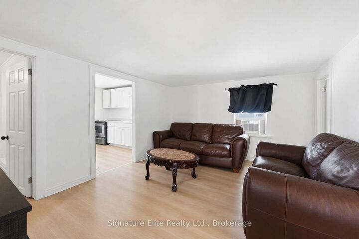Property Photo: 56 Alberta Street ON K8V 4E9
