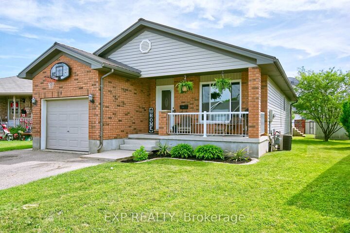 Property Photo: 8 Rebecca Drive ON N5H 3G4