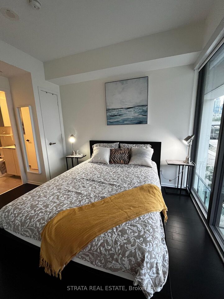 Property Photo:  12 Bonnycastle Street 315  ON M5A 0C8 