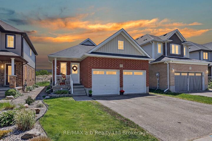 1380 Caen Avenue — photo 1