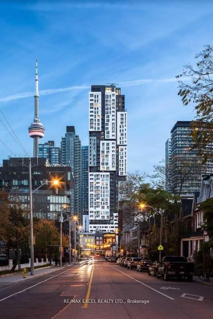Property Photo:  318 Richmond Street W 2502  ON M5V 1X2 